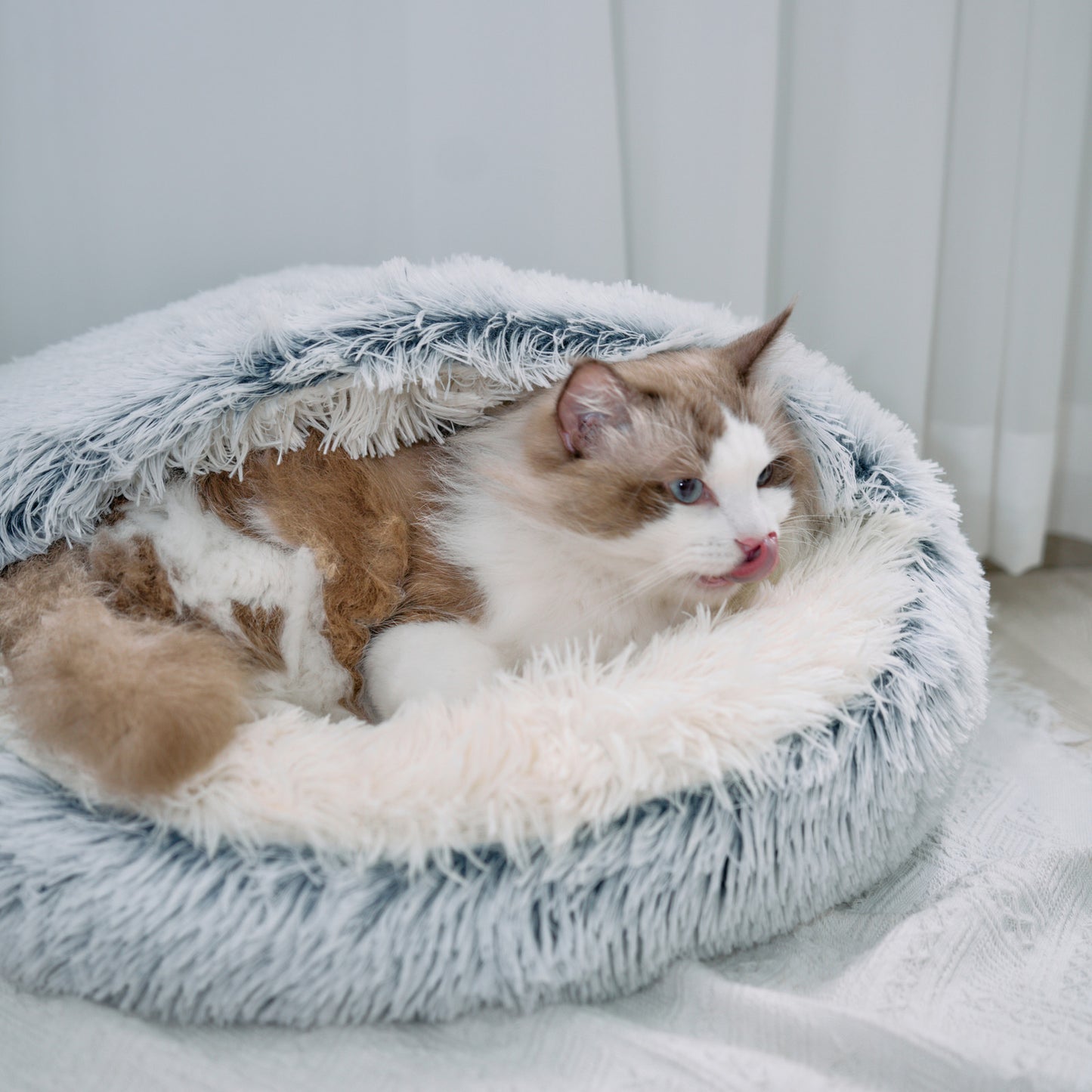 Winter Plush Pet Bed